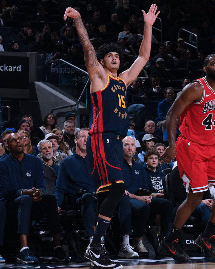 公牛惊艳全场，威金斯助攻爆棚，狂砍50分逆转取胜！