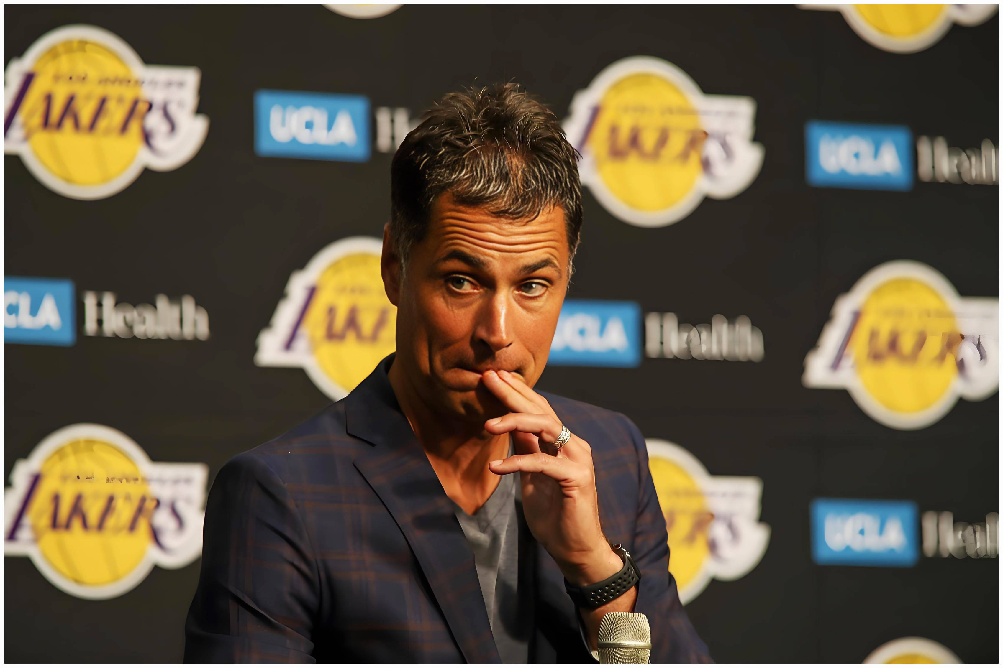 东契奇复出首战，米切尔状态火爆，掀起高潮成为焦点！的简单介绍